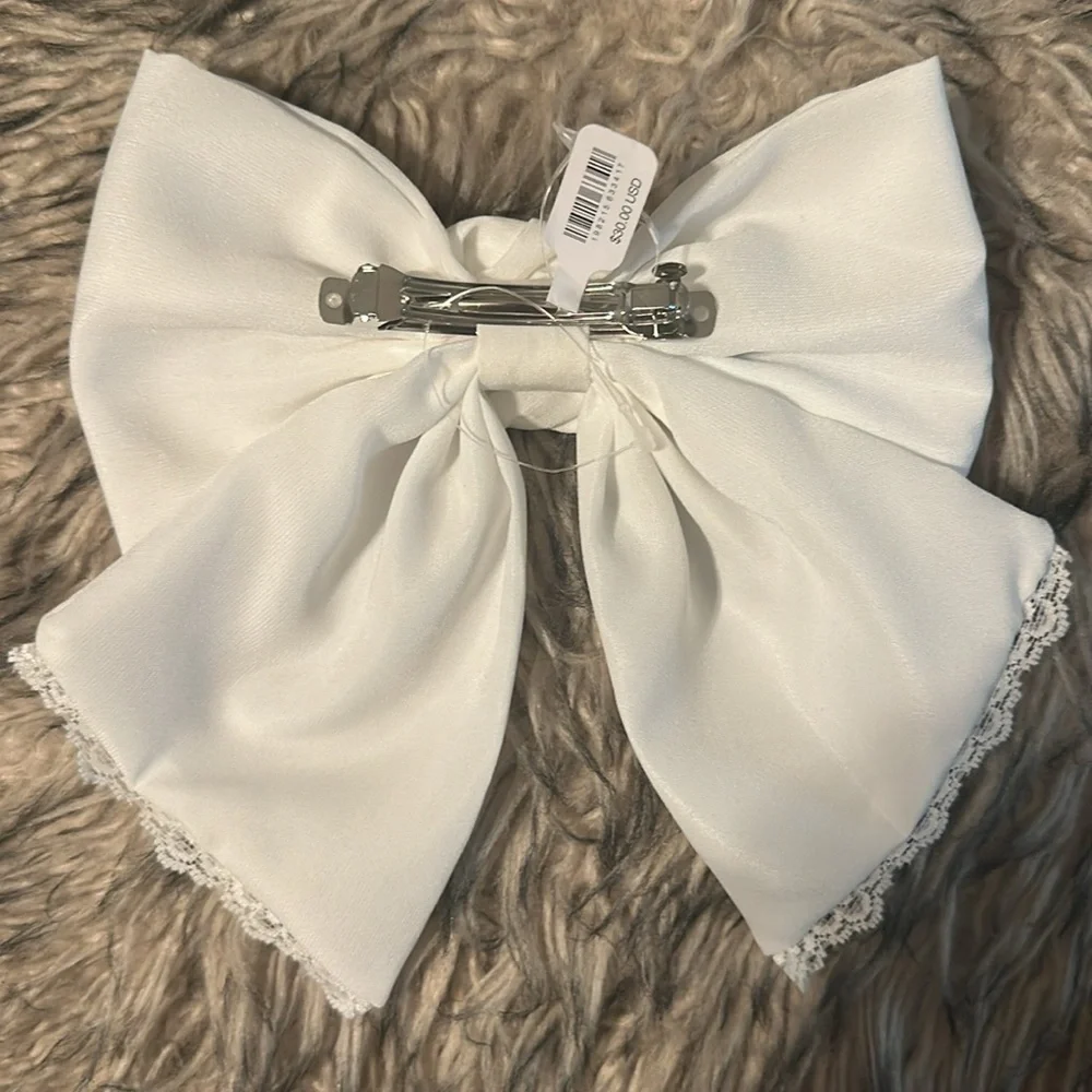 Free People Easy Does It Bow White Clip